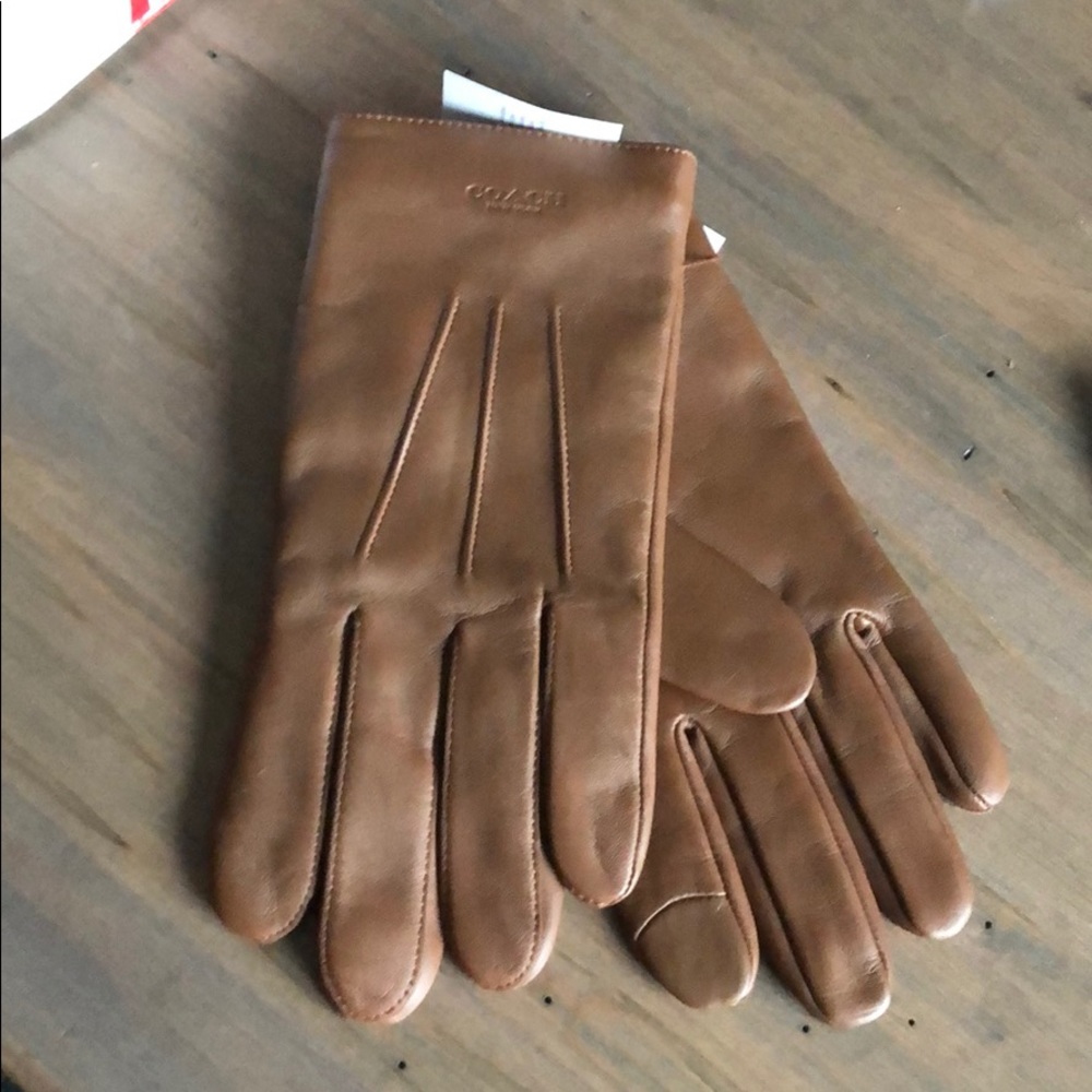 Coach Men’s leather gloves